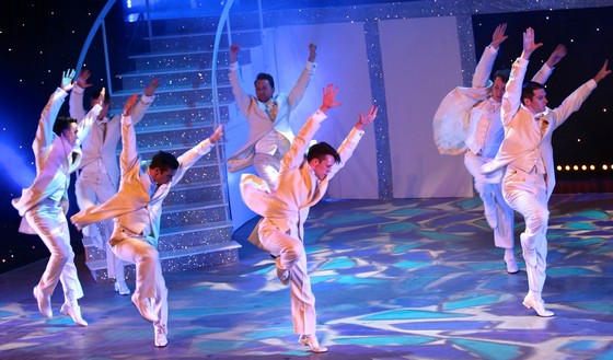 Puttin' on the Ritz (touring) - theatre review - The Blurb